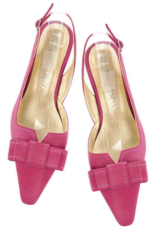 Fuschia pink women's open back shoes, with a knot. Tapered toe. Low kitten heels. Top view - Florence KOOIJMAN